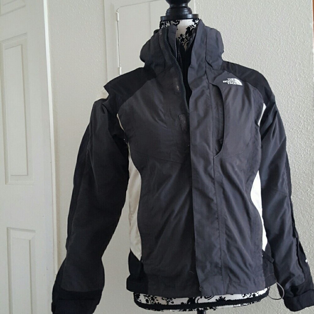 The North Face 2 in 1 hyvent jacket